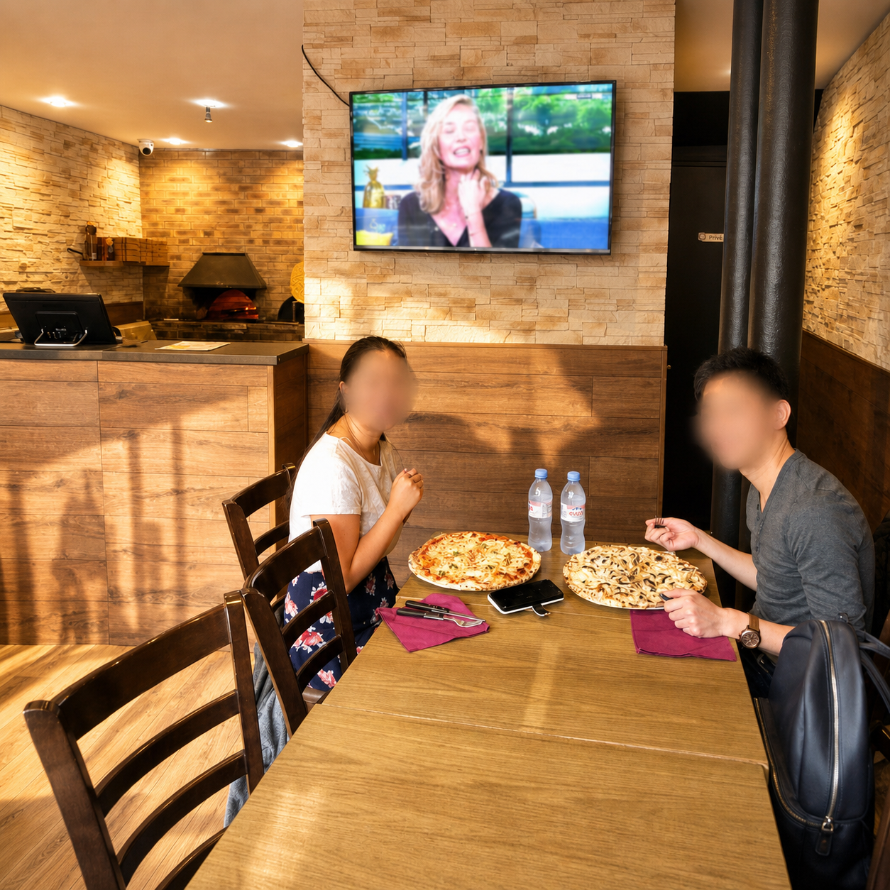 Del Totorino la pizza au feu de bois — l’atmosphère du lieu