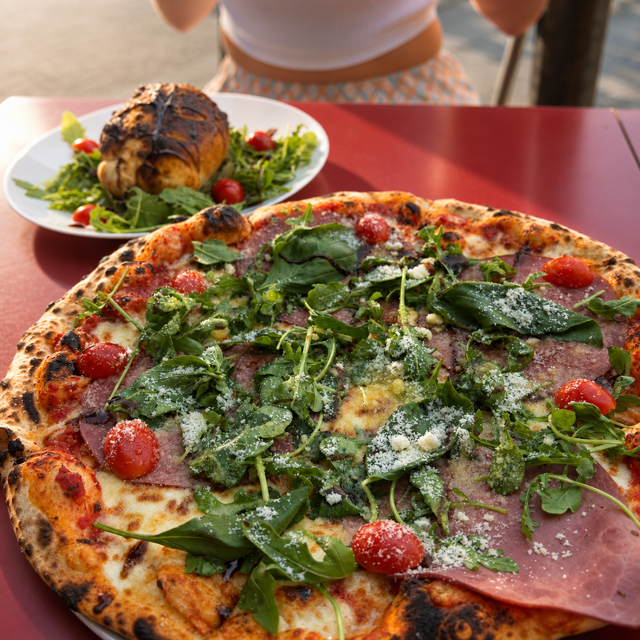 Del Totorino la pizza au feu de bois — un détail de l’assiette